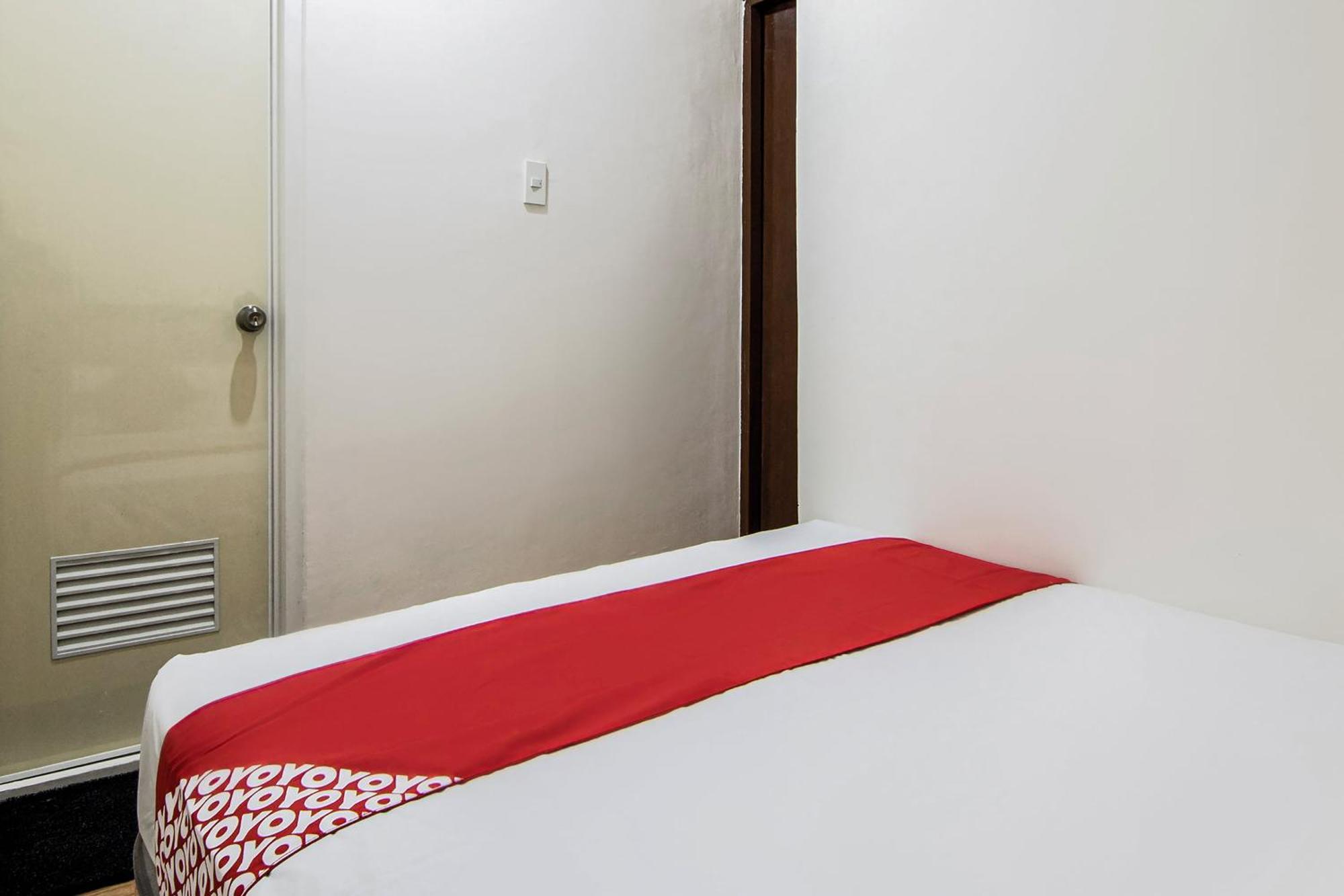 Hotel Oyo 431 Apollo 11 Apartelle