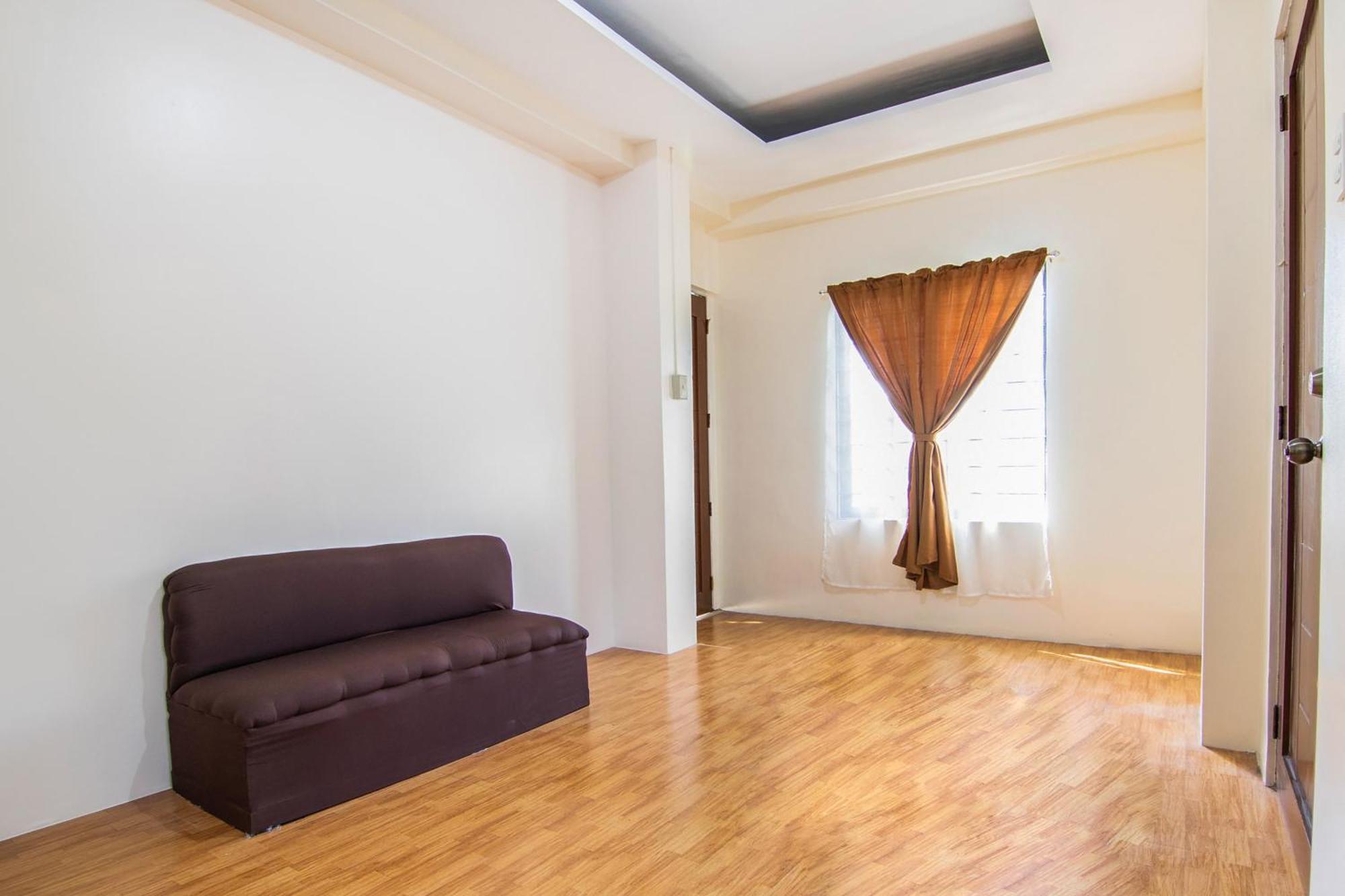 Oyo 431 Apollo 11 Apartelle Pasay
