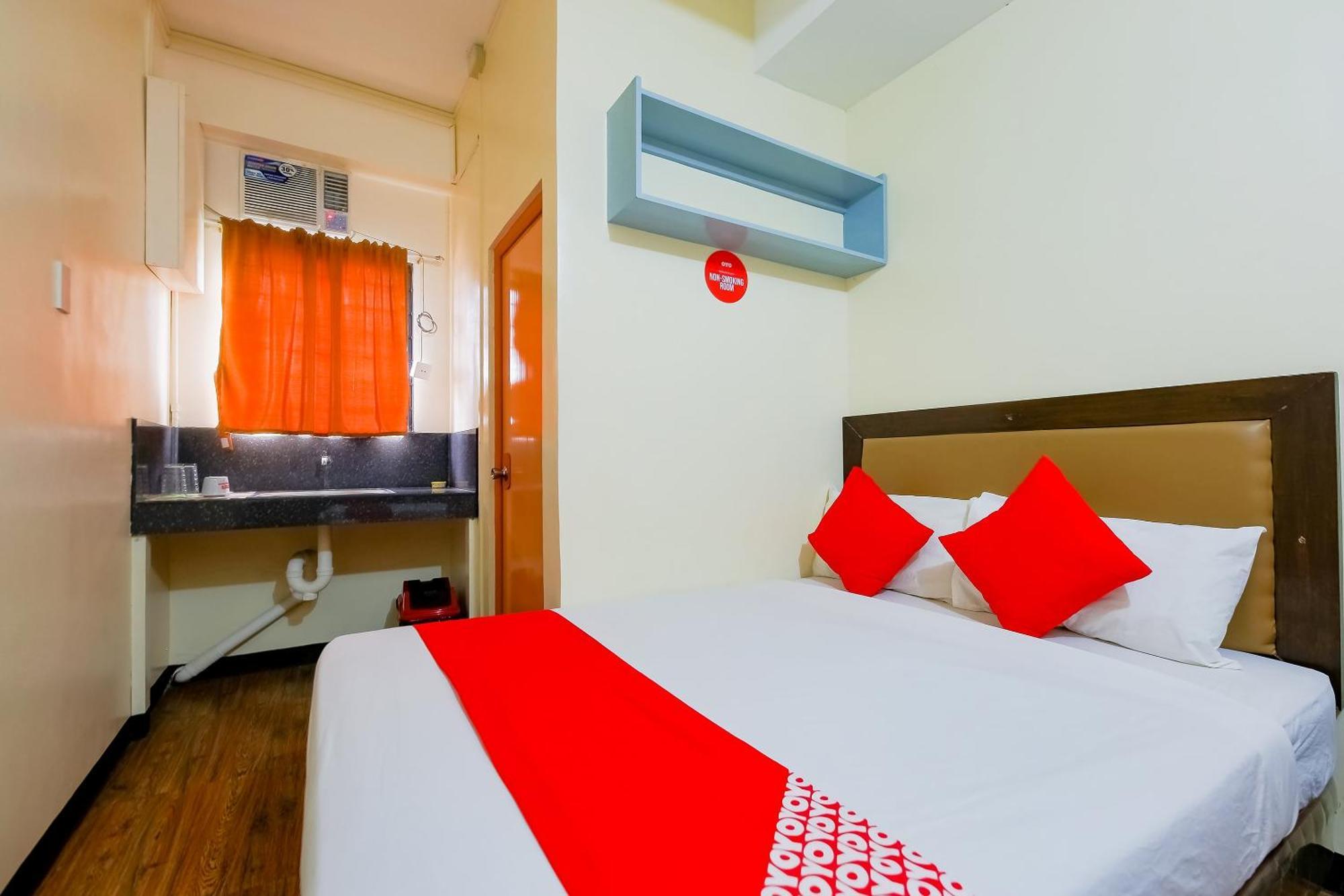 Hotel Oyo 431 Apollo 11 Apartelle