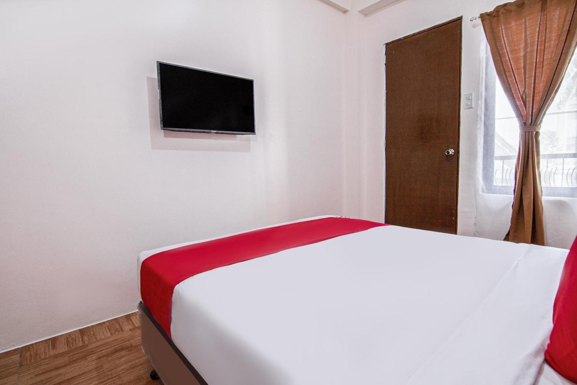 Hotel Oyo 431 Apollo 11 Apartelle